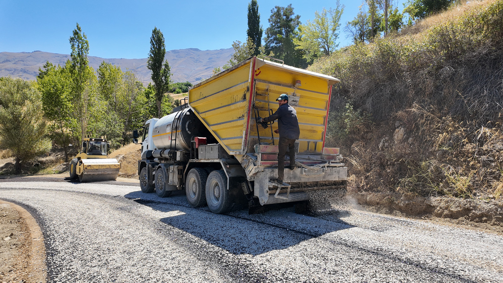 Ekinözü Ambar ve Çiftlik mahalleleri yol çalışması, Kahramanmaraş Büyükşehir Belediyesi